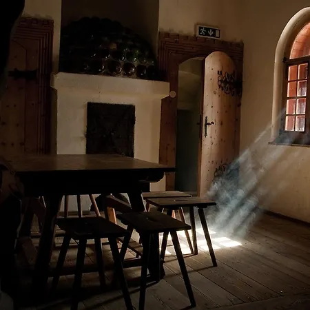 Burg Finstergrun * Ramingstein