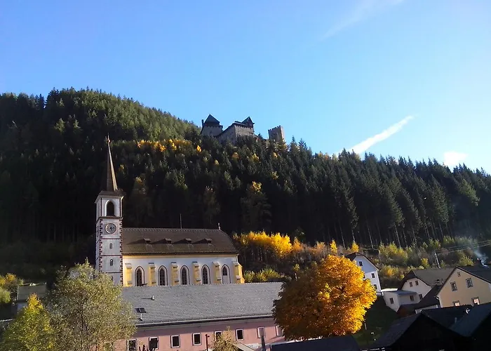 Burg Finstergrun * Ramingstein