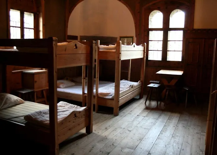 Hostel Burg Finstergrun *