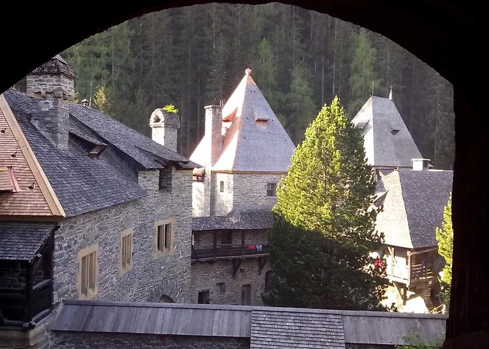 Burg Finstergrun * Ramingstein